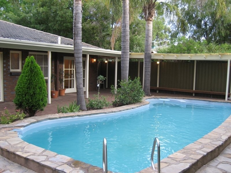 16 La Perouse Crescent, Fairview Park SA 5126