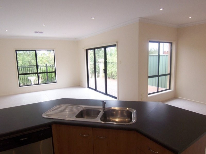 70 Sanctuary Drive, Mawson Lakes SA 5095