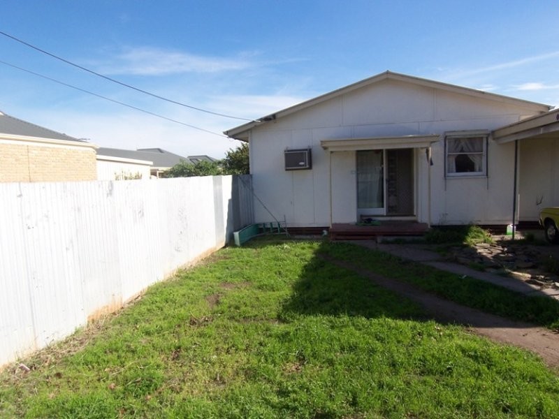 70 Newton Road, Campbelltown SA 5074