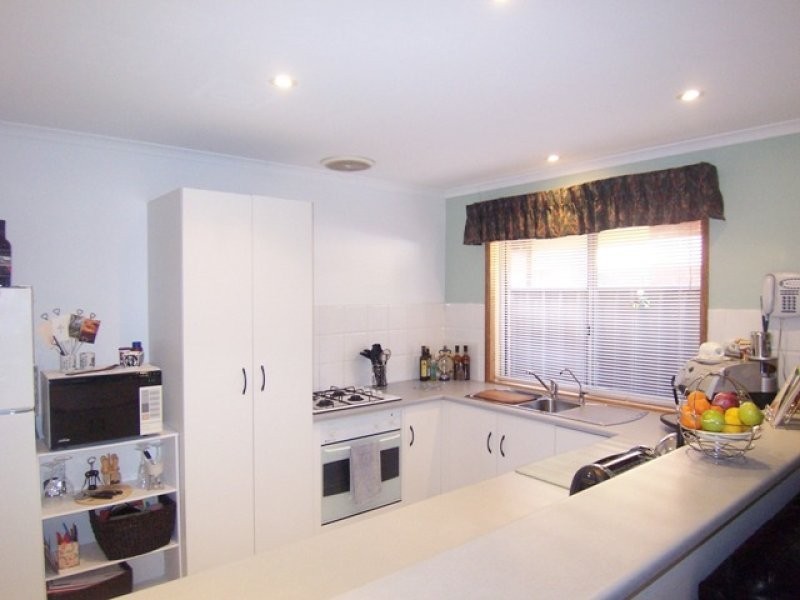 15 Benthall Avenue, Oakden SA 5086