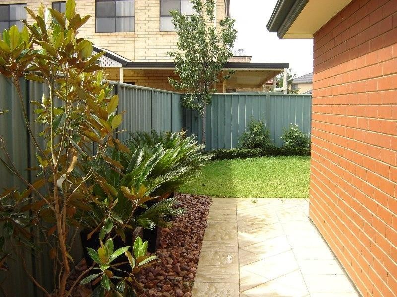 6 Gairdner Lane, Mawson Lakes SA 5095