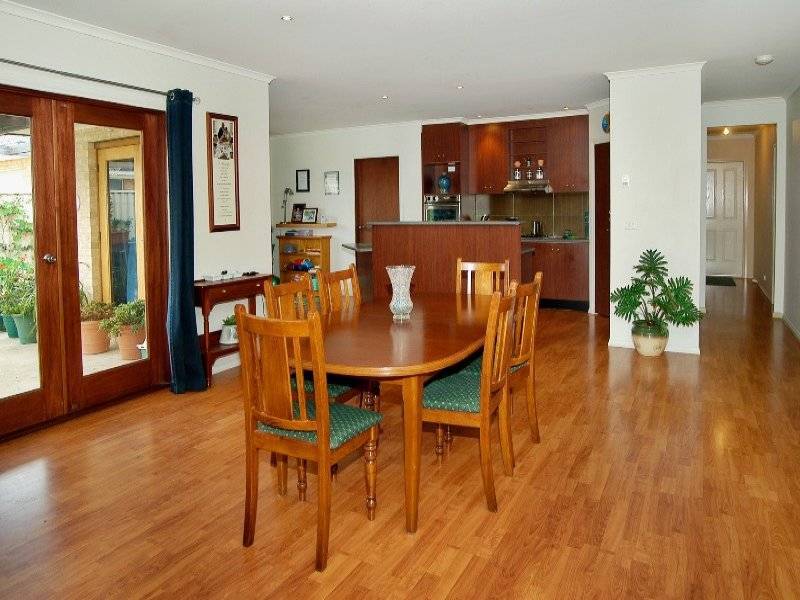 9 Cooks Way, Taylors Hill VIC 3037