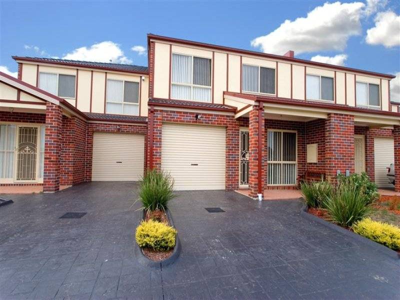2c Orchid Square, Sydenham VIC 3037