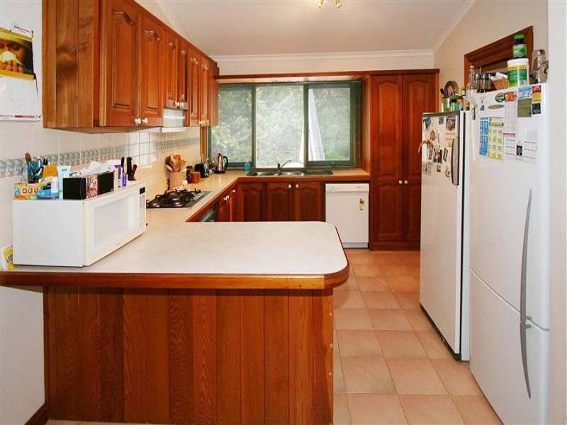 8 Rodmar Close, Hillside VIC 3037