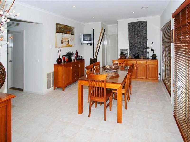 29 Durack Circuit, Taylors Hill VIC 3037