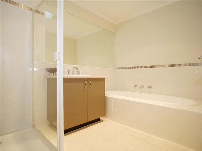 39 Durack Circuit, Taylors Hill VIC 3037