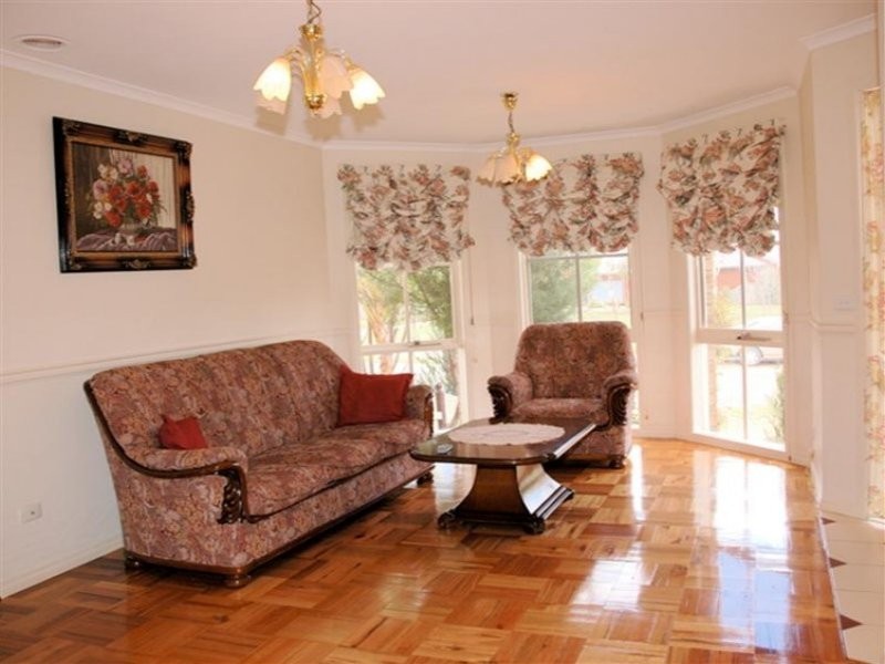 1 Birchwood Way, Delahey VIC 3037