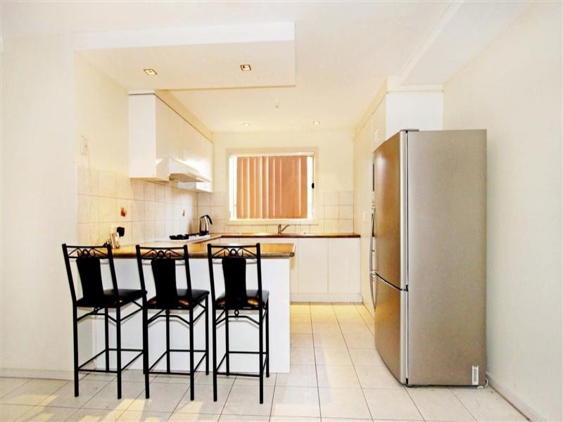 7 Buninyong Walk, Delahey VIC 3037