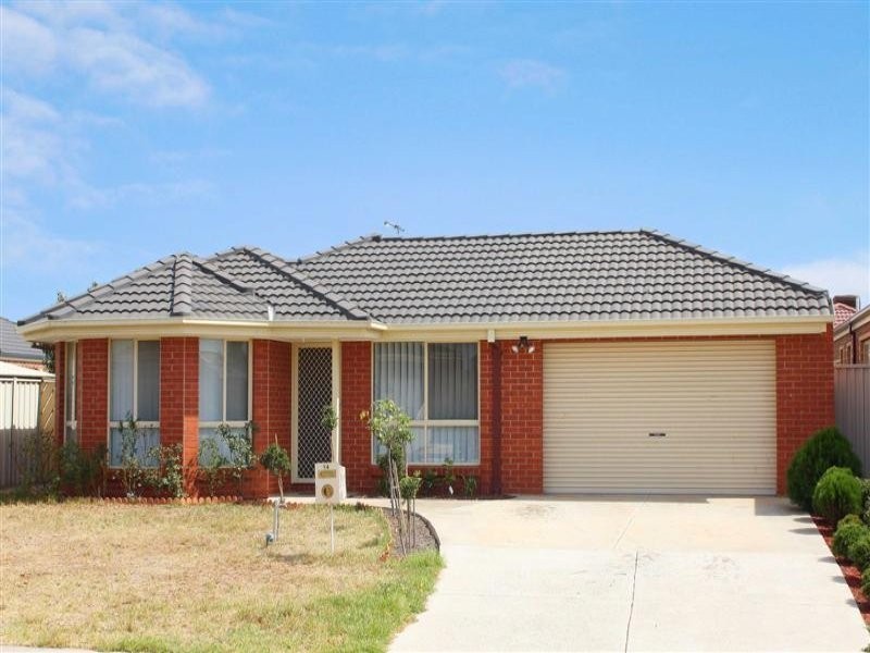 14 Wyperfeld Circuit, Caroline Springs VIC 3023