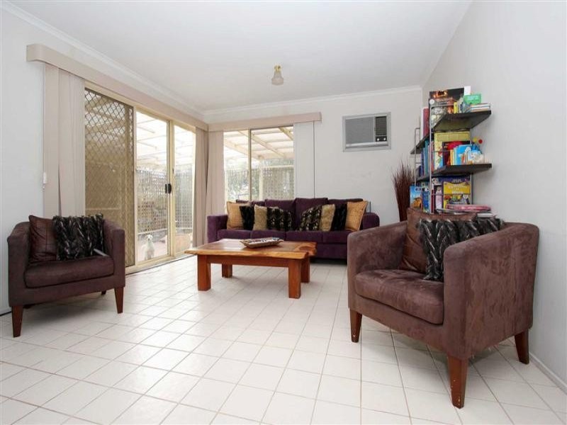 21 Chittenup Bend, Sydenham VIC 3037