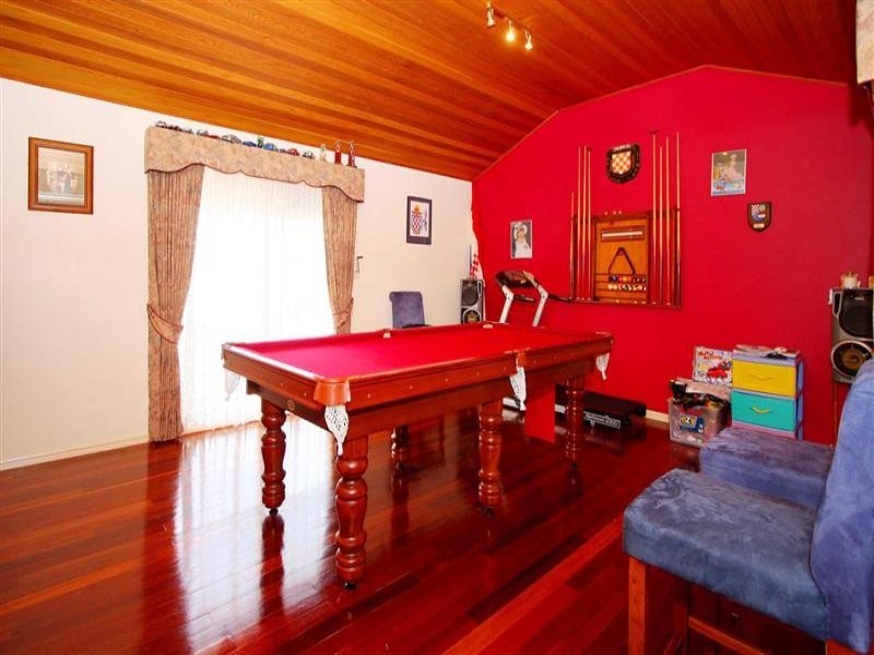 12 Silverwood Court, Hillside VIC 3037