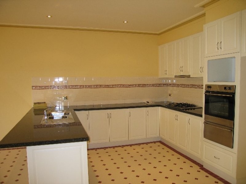 10 Tom Rigg St, Cairnlea VIC 3023