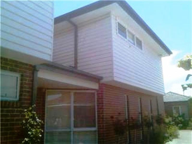 2/84 Hawker St, Airport West VIC 3042