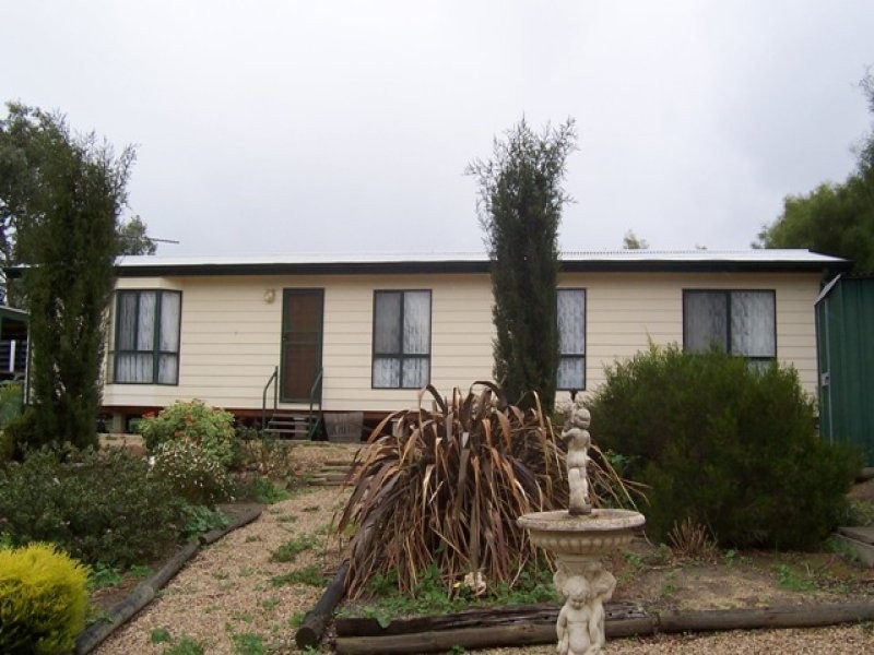 24 Davies Street, Macclesfield SA 5153