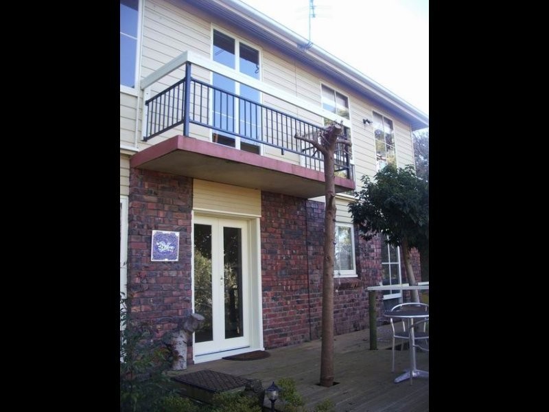 1 Renown Avenue, Crafers West SA 5152