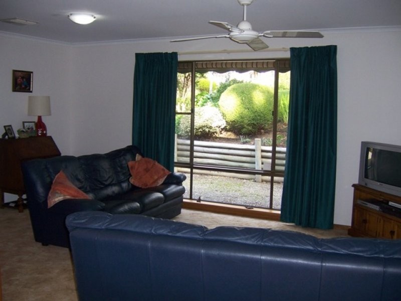 10 Boucaut Court, Mount Barker SA 5251