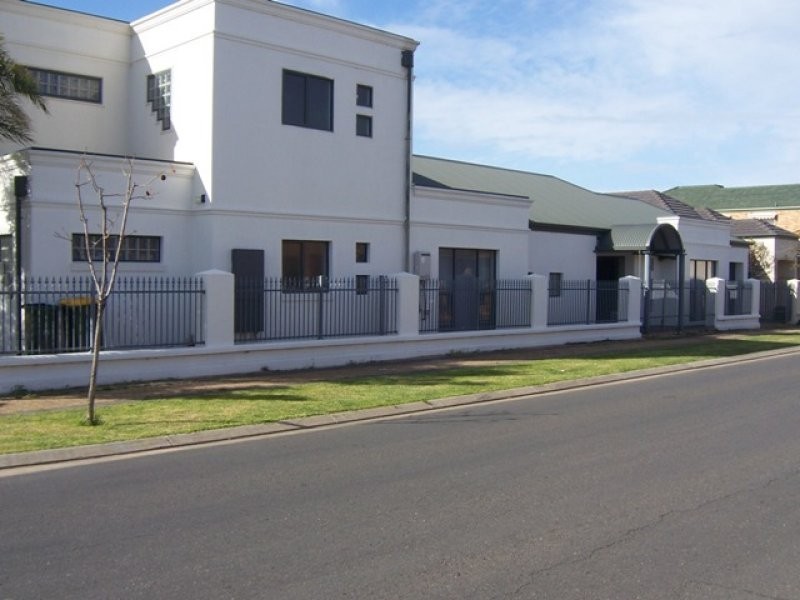 18 Carnegie Place, Mawson Lakes SA 5095