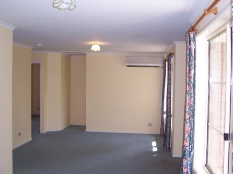 4 Golflinks Close, Stirling SA 5152