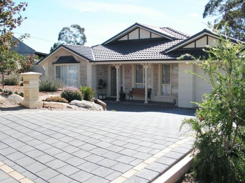 1 Silverwood Drive, Mount Barker SA 5251