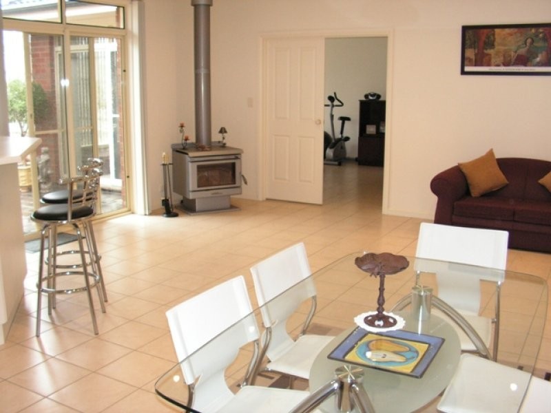 1 Silverwood Drive, Mount Barker SA 5251