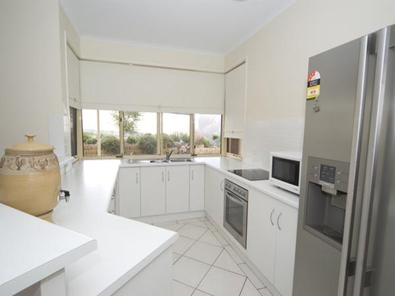 37 Waterford Avenue, Mount Barker SA 5251