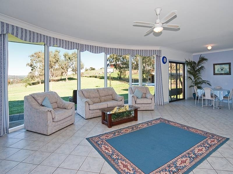 27 Burnbank Way, Mount Barker SA 5251