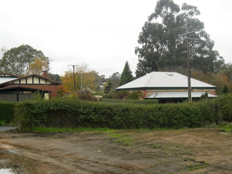 2 McLaren Street, Mount Barker SA 5251