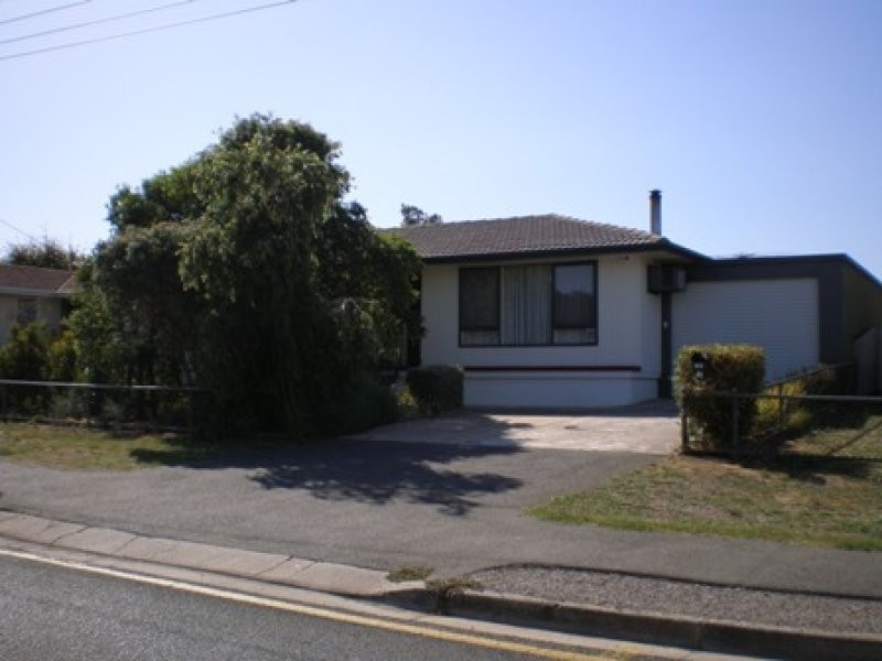 24 Dumas Street, Mount Barker SA 5251