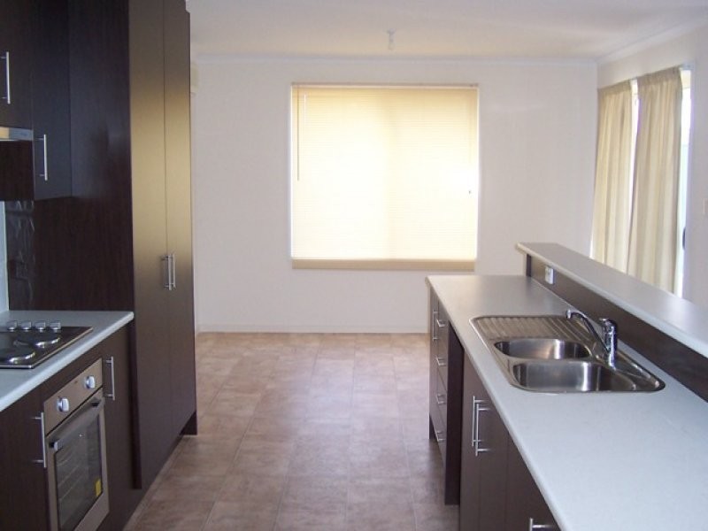 5 Creekside Grove, Mount Barker SA 5251