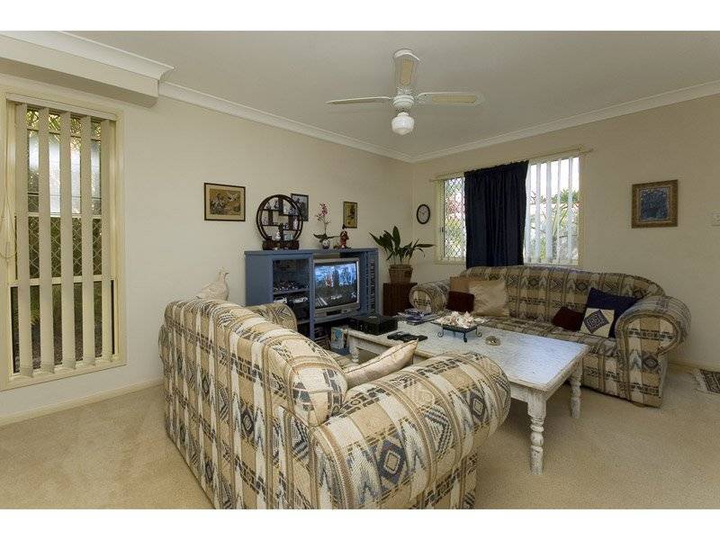 8/2 Brown St, Labrador QLD 4215