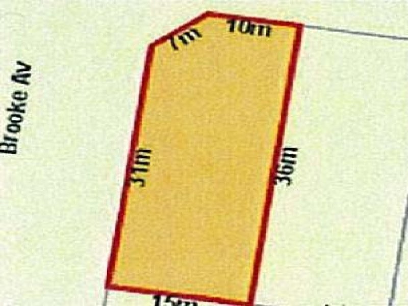 12 Fisher Ave, Southport QLD 4215