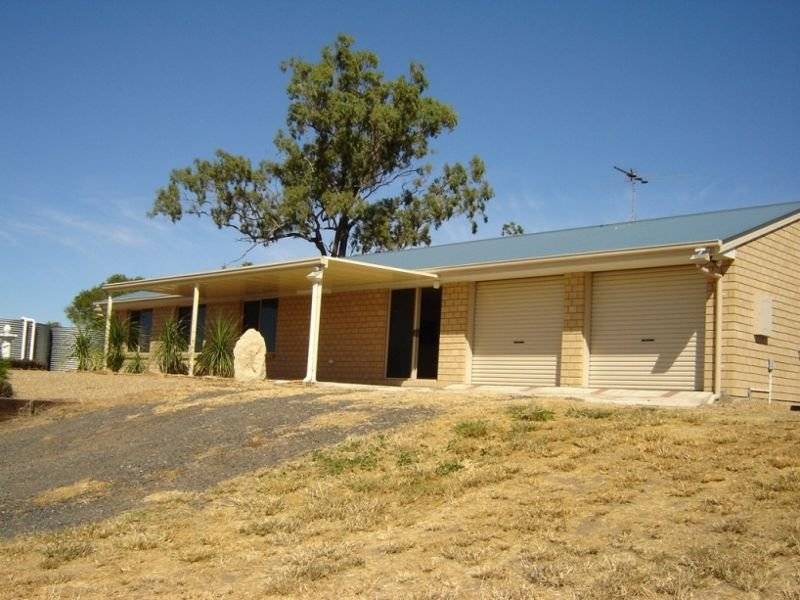 137 Lakes Drive, Laidley Heights QLD 4341