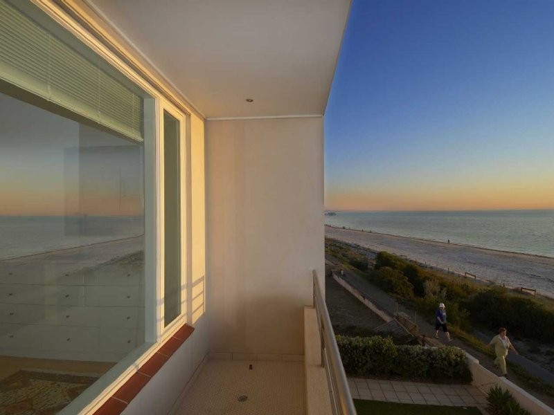 379B Esplanade, Henley Beach SA 5022