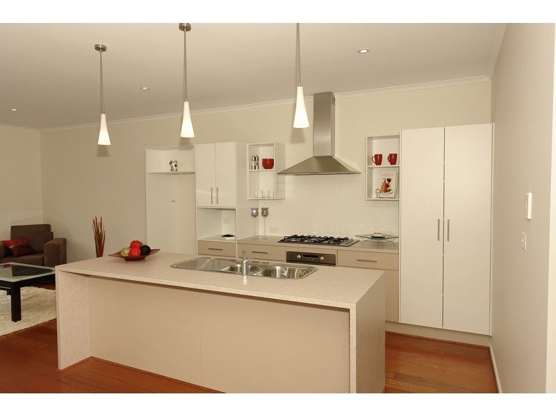 15 Canberra Street, Henley Beach South SA 5022