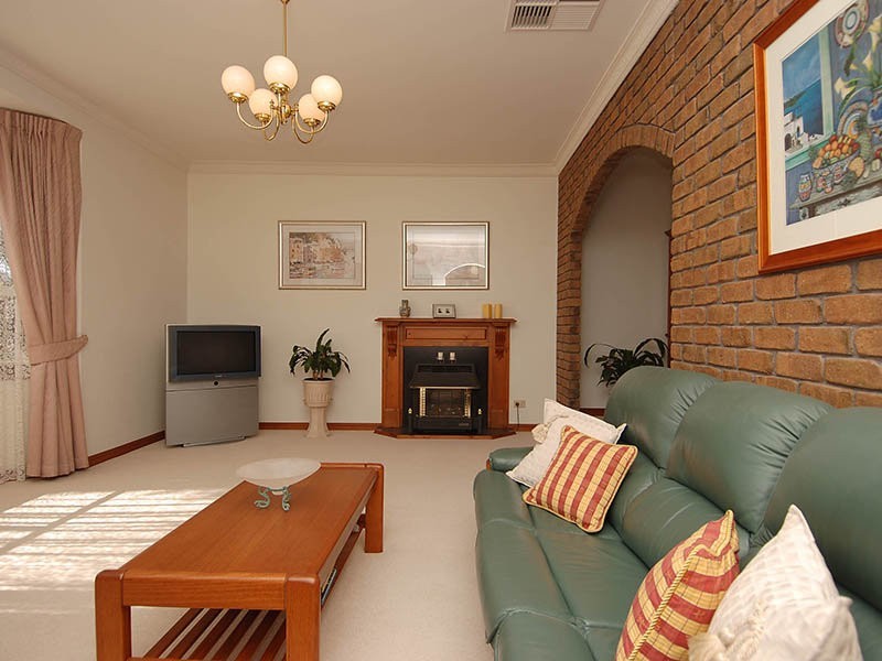 4 Dibiase Street, Grange SA 5022