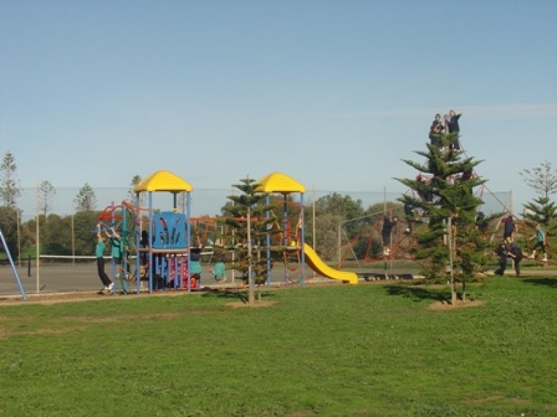 7 Military Road, Semaphore South SA 5019