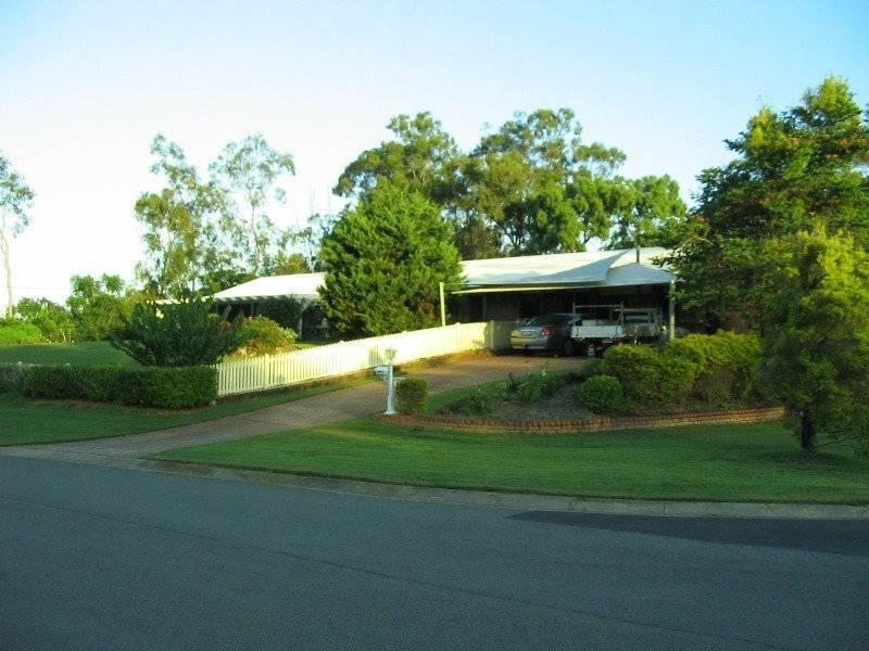26 Hammond Drive, Gaven QLD 4211