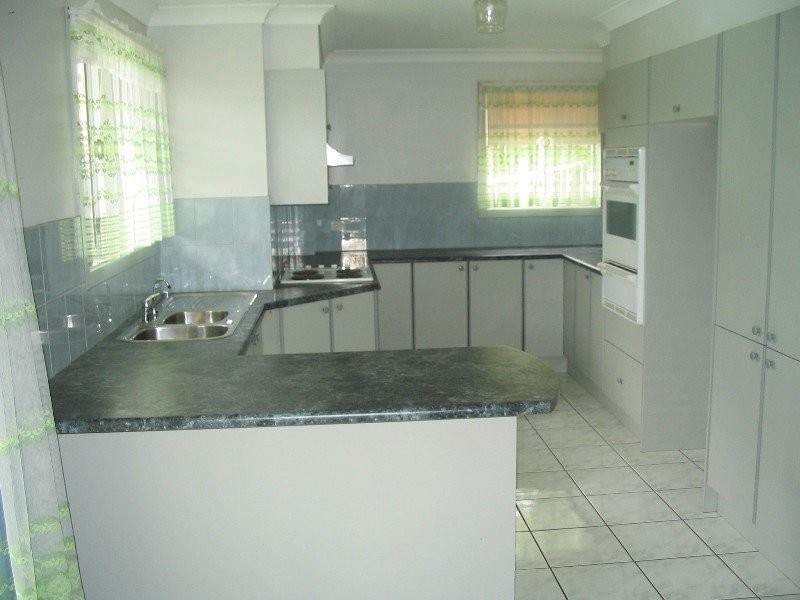 3 Crocus Way, Gaven QLD 4211