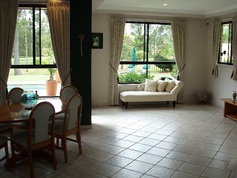 23 Hazel Court, Arundel QLD 4214