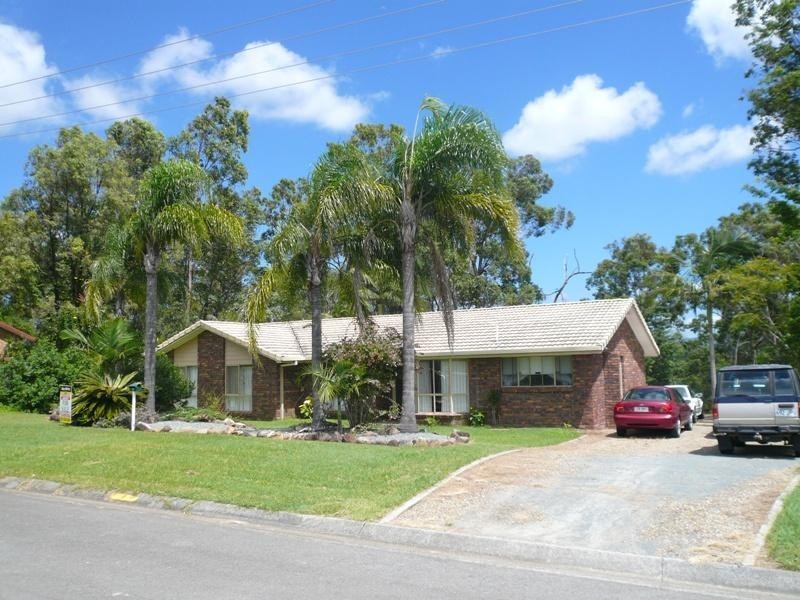 8 Crocus Way, Gaven QLD 4211