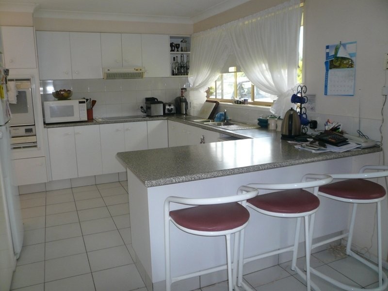 8 Crocus Way, Gaven QLD 4211