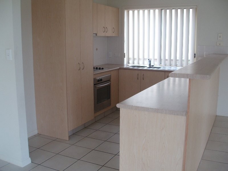 62 Tiger Dr, Arundel QLD 4214