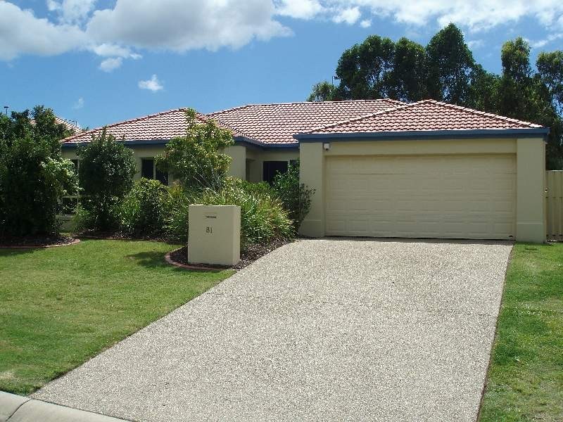 81 Daintree Dr, Parkwood QLD 4214
