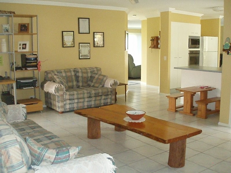 81 Daintree Dr, Parkwood QLD 4214