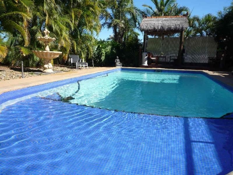 6 Chichester Dr, Arundel QLD 4214