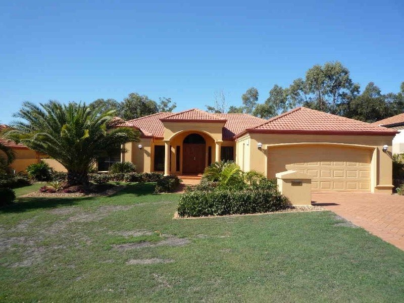 19 Hazel Court, Arundel QLD 4214