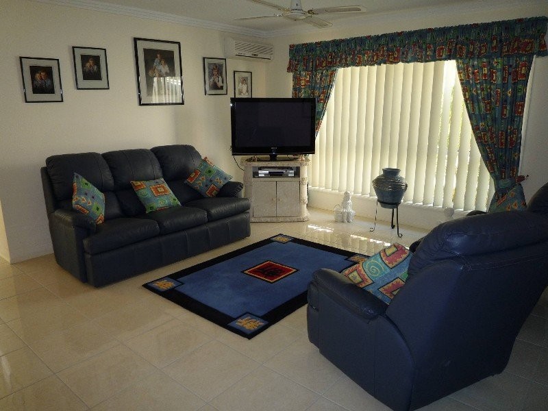 44 Ingles Circuit, Arundel QLD 4214