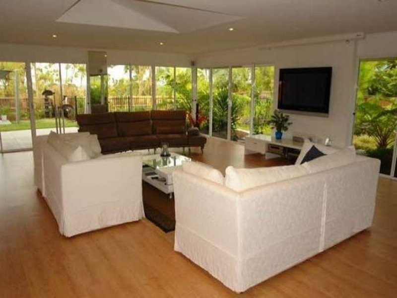 3 Salvado Drive, Pacific Pines QLD 4211
