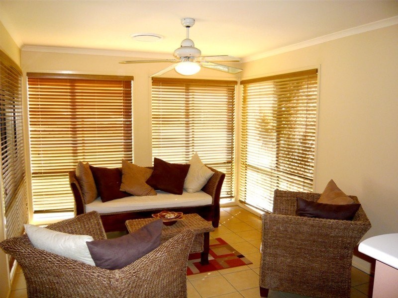 3 Petworth Court, Arundel QLD 4214