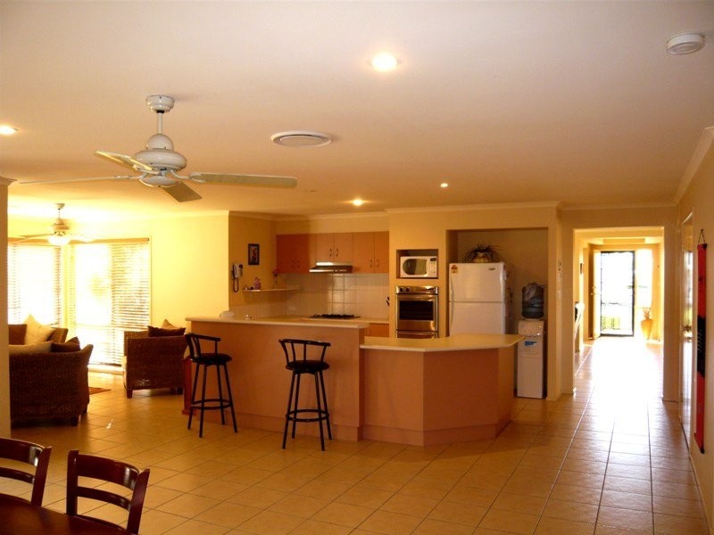 3 Petworth Court, Arundel QLD 4214